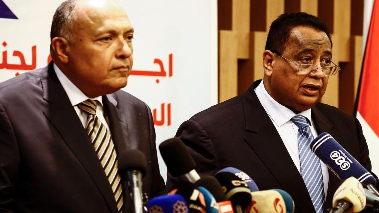  السوداني لدى مصر عبد المحمود عبد الحليم 
