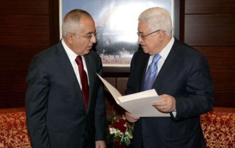 الرئيس عباس يلتقي فياض بشكل مفاجئ