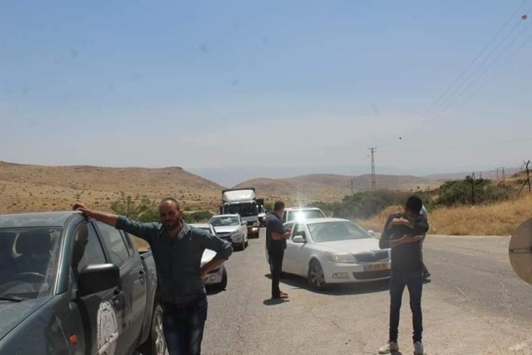 قوات الاحتلال تمنع حركة المواطنين من طوباس إلى الاغوار الشمالية