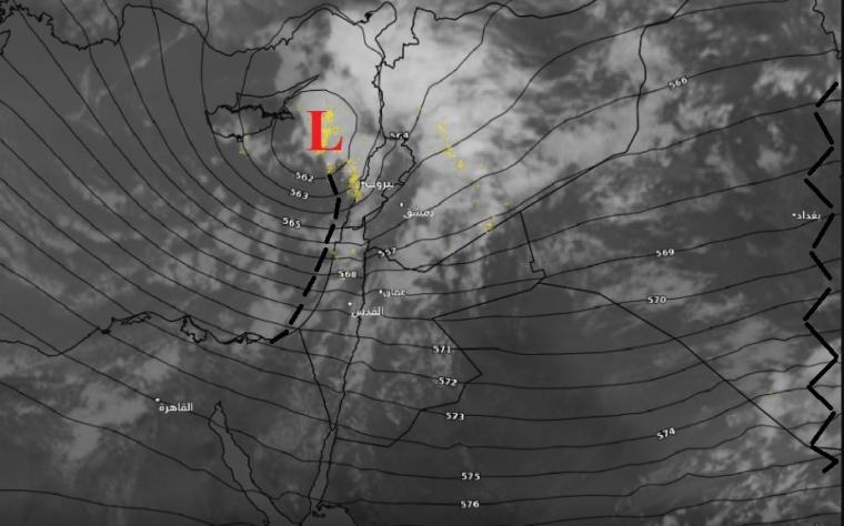 صورة تحليل آخر صور الأقمار الصناعة مع فرص هطول الامطار في فلسطين