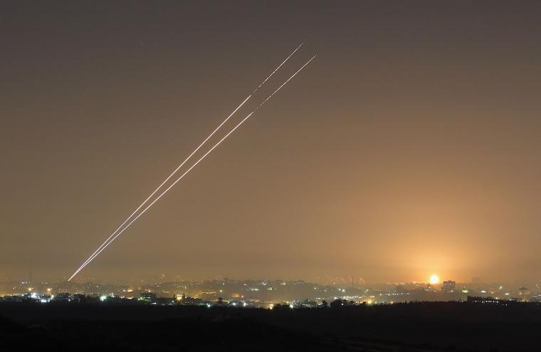 الاحتلال يزعم اطلاق صاروخ من غزة على اشكول