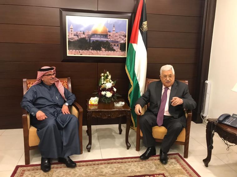 الرئيس عباس يلتقي العمادي في مقر المقاطعة