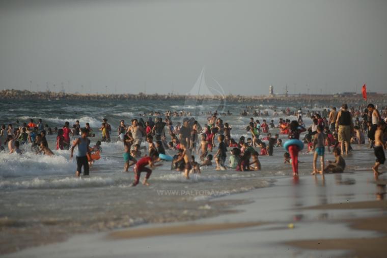 شاطئ بحر مدينة غزة (4).JPG
