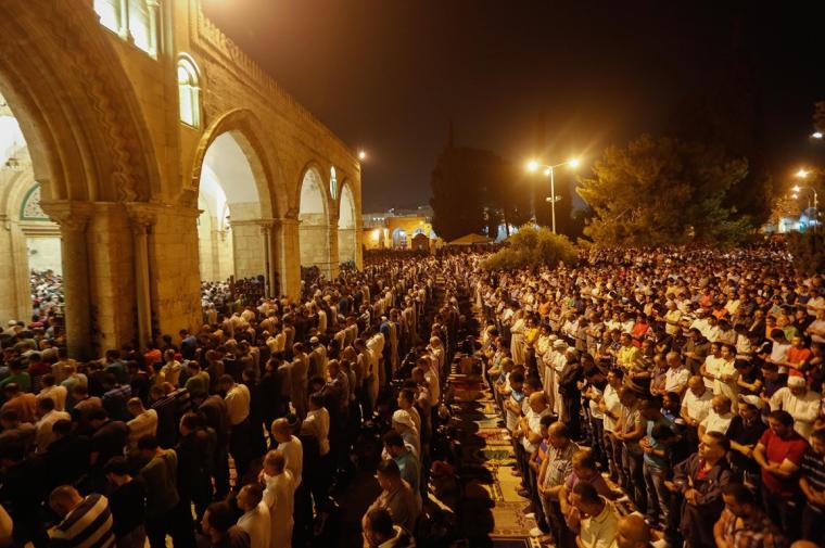 ليلة القدر في المسجد الاقصى‎ المبارك ‫(38928900)‬ ‫‬