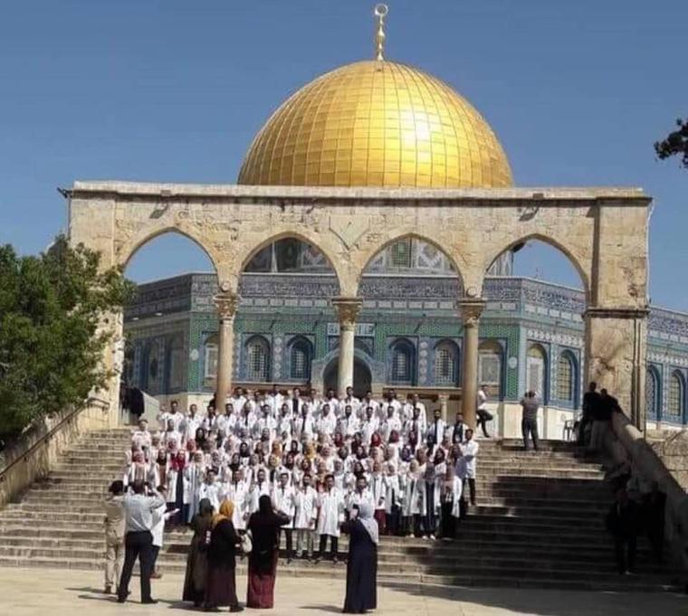 طلاب في القدس
