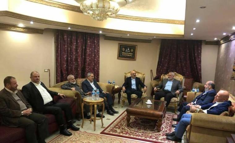 وفد حماس برئاسة هنية يجتمع بتيار دحلان برئاسة المشهراوي.jpg