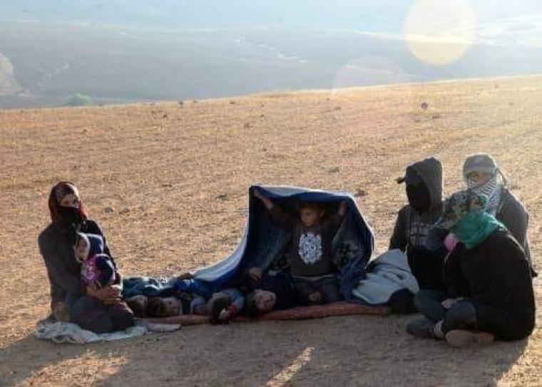 عائلة أخلت منزلها في حمصا الفوقا 