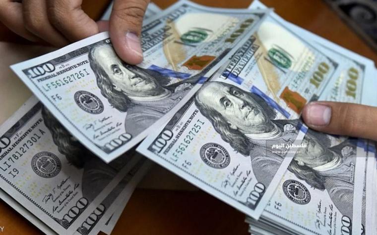 تراجع سعر الدولار مقابل الجنيه في مصر