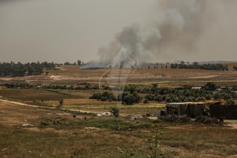 حريق كبيرموقع إسرائيلي شرق جحر الديك