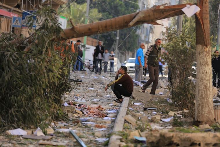 اثار القصف على المبانى السكنية بمدينة غزة ‫(38994436)‬ ‫‬.JPG