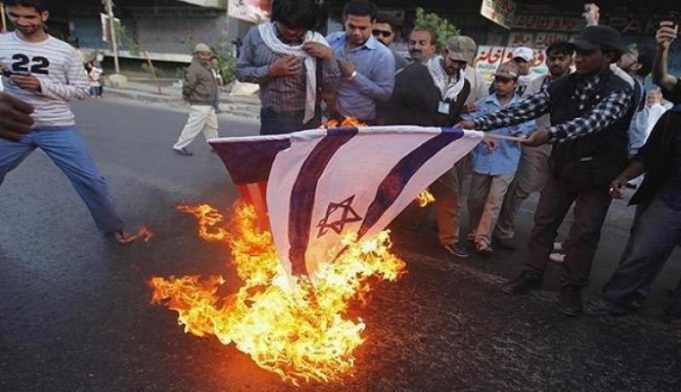 حرق العلم الإسرائيلي