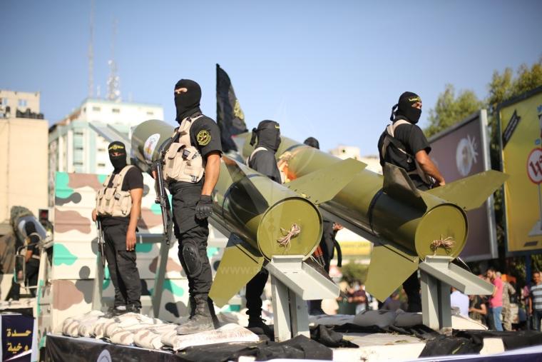 سرايا القدس الجناح العسكري للجهاد الإسلامي خلال عرض عسكري-غزة