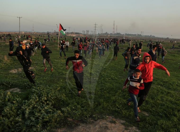 مواجهات في غزة والضفة بين فلسطيننين وجنود الاحتلال