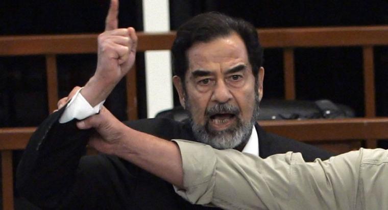 صدام حسين الرئيس العراقي السابق