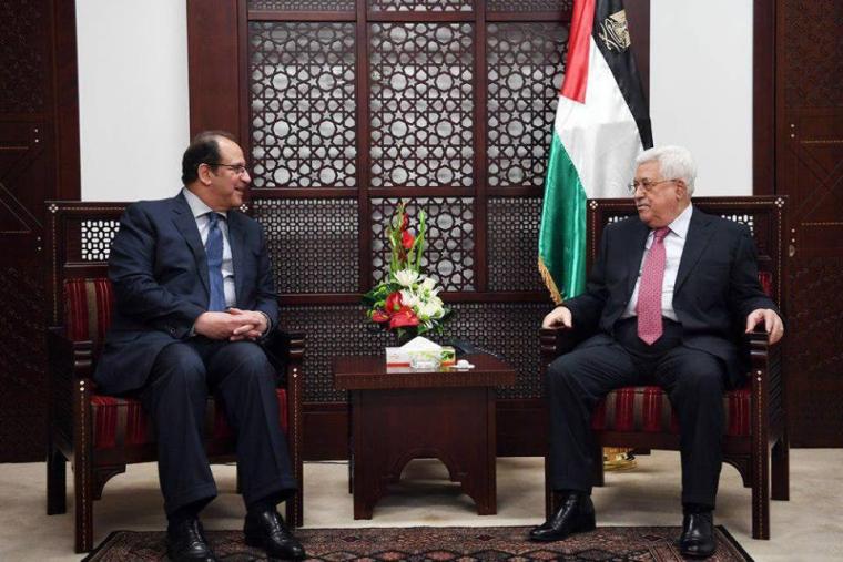 رئيس جهاز المخابرات المصرية ينقل رسالة مهمة لرئيس عباس