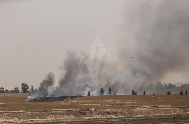 حريق كبيرموقع إسرائيلي شرق جحر الديك ‫(1)‬ ‫‬.JPG