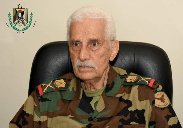 وفاة اللواء محمد طارق الخضراء رئيس هيئة الأركان لجيش التحرير الفلسطيني في سوريا قبل قليل.