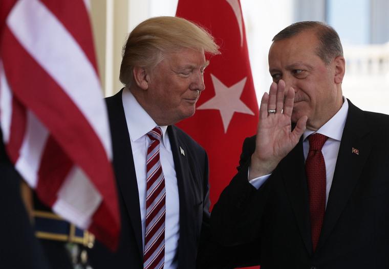 الرئيس الأمريكي ترامب ونظيره التركي أردوغان
