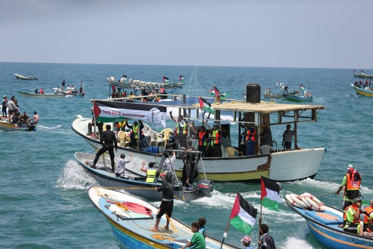 انطلاق قوافل الحرية وكسر الحصار من ميناء غزة ‫(42598946)‬ ‫‬.JPG