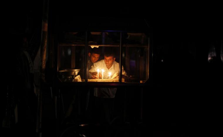 غزة تغرق بالظلام