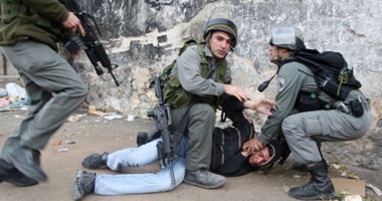 اعتداءات جنود الاحتلال