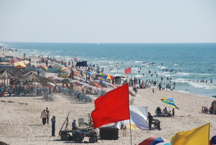 شاطئ بحر غزة 