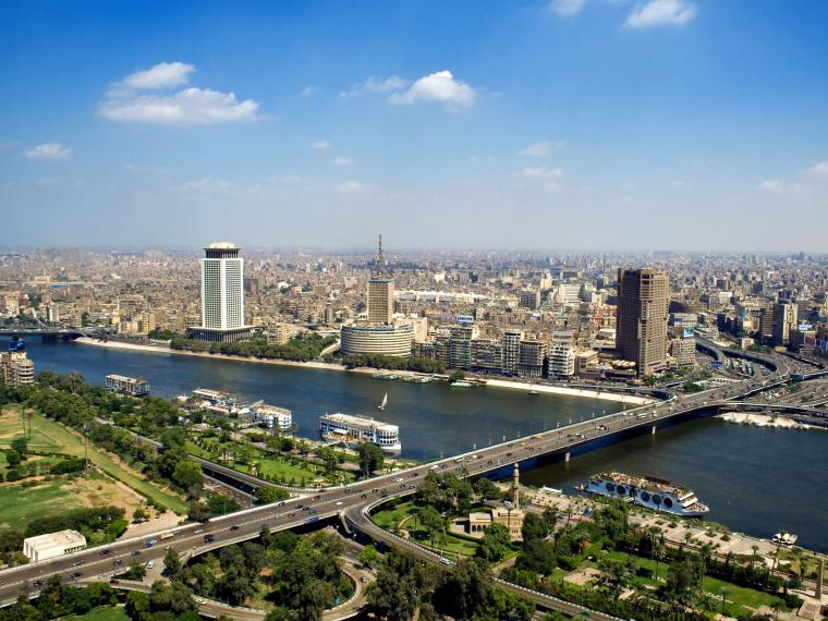 وزير الخارجية القطري يصل مصر في زيارة تستغرق يومين