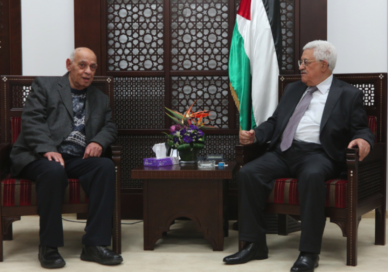 عباس وميخائيل