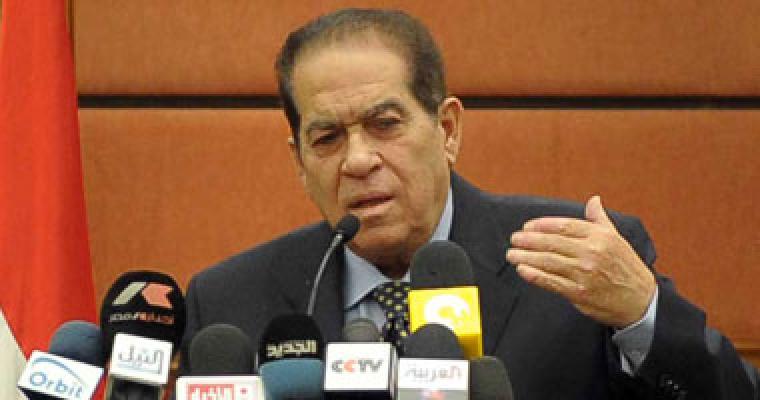رئيس الحكومة المصرية كمال الجنزوري