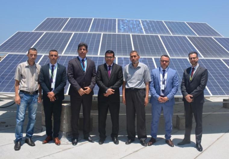 جوال ورابطة الخريجين المعاقين بصريًا في غزة يفتتحان مشروع الطاقة الشمسية