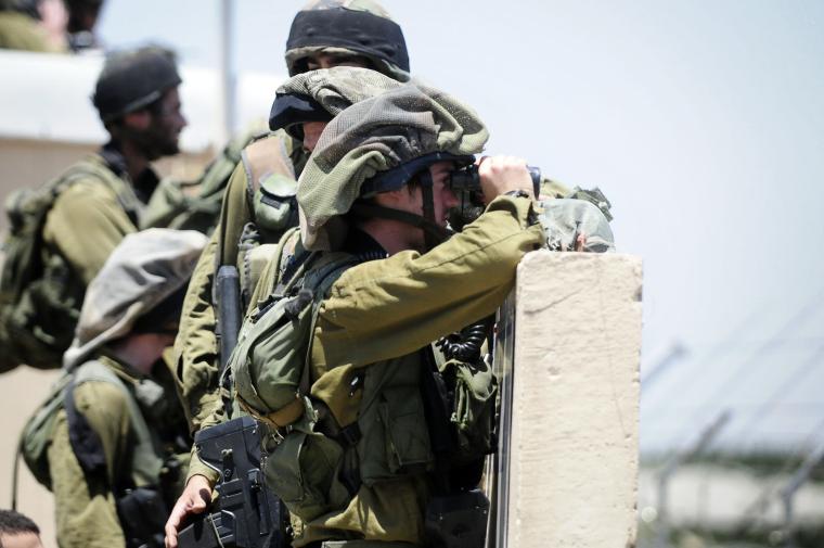 جنود إسرائيليون يتدربون على القنص