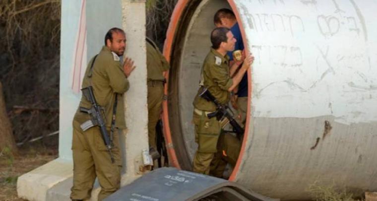 جنود إسرائيليون يختبئون من صواريخ المقاومة 