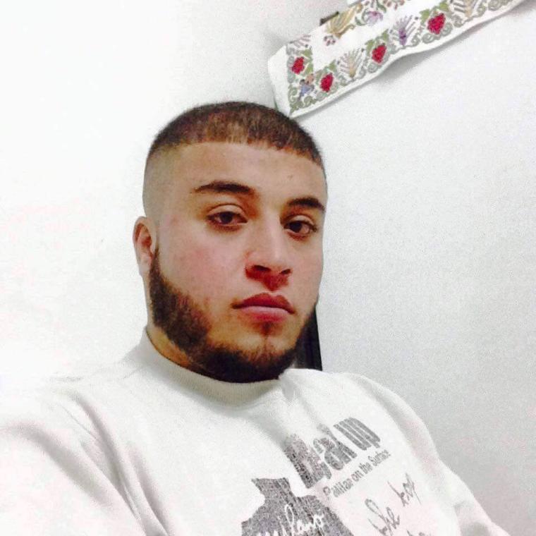الشاب المصاب