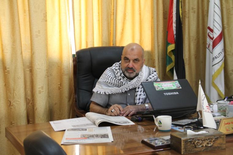 سعيد نصار رئيس بلدية دير البلح