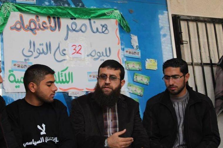 الشيخ عدنان مع طلبة الكتلة الإسلامية