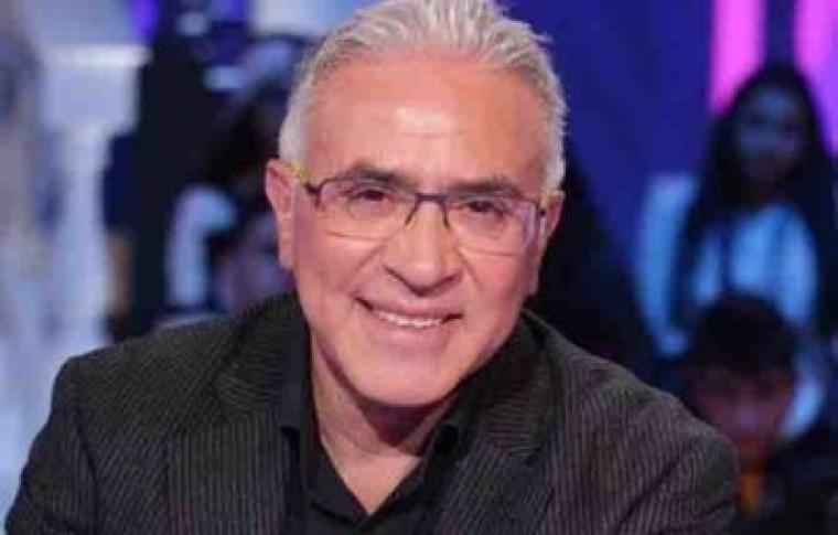ميشال أبو سليمان يأكل من المقامة