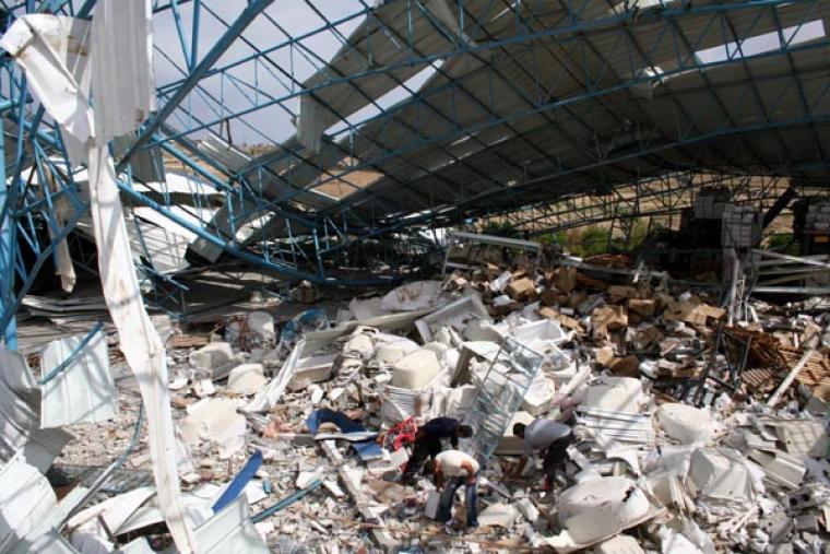 مصانع مدمرة في غزة