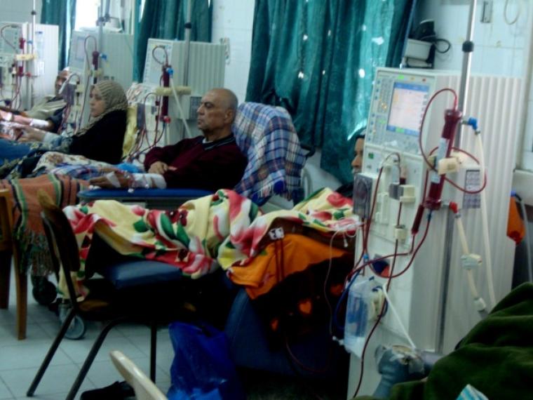 مرضى الكلى في مستشفى الشفاء بغزة 