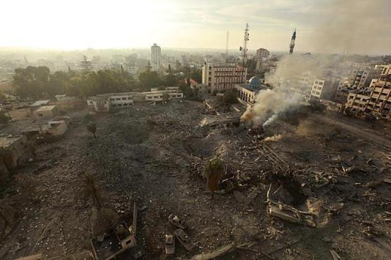 مجمع أبو خضرة الحكومة بعد قصفه