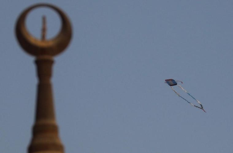 طائرات ورقية في سماء مصر لكسر «ملل كورونا» (4)