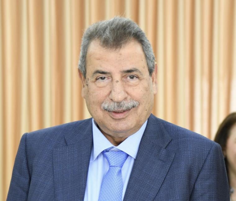  د. رمزي خوري 