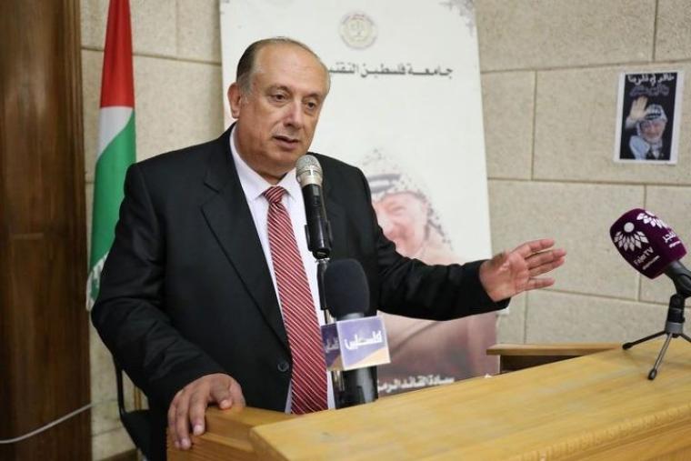 وزير التعليم العالي والبحث العلمي محمود أبو مويس