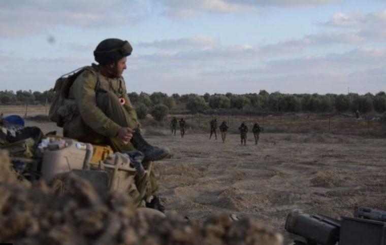 جنود الاحتلال قرب حدود غزة