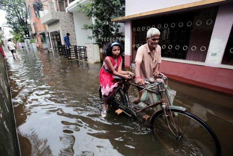 مصرع 22 هنديًا جراء الأمطار الغزيرة