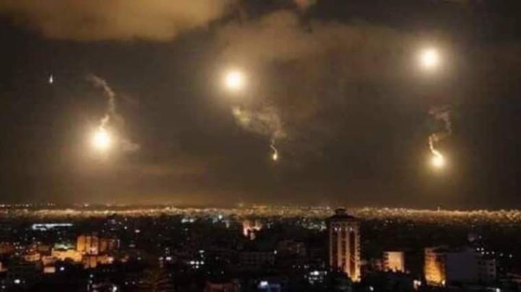 صورة اثناء تصدي الدفاعات السورية للصواريخ "الاسرائيلية"