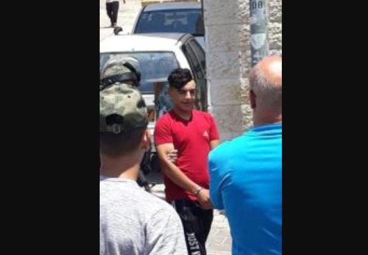 صورة الشاب عبيد اثناء الاعتقال