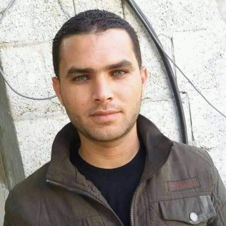 الشهيد عمار فريد الاسطل