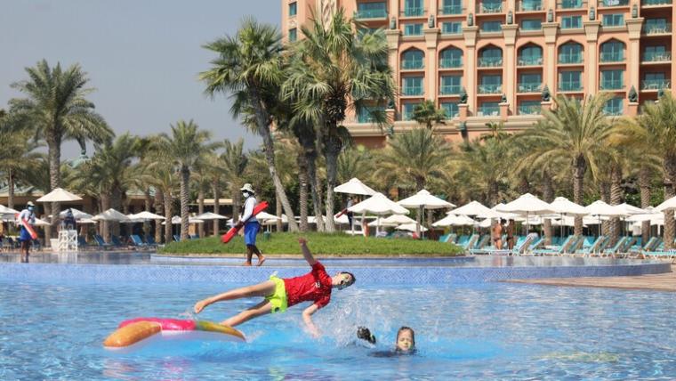 اتفاق سياحي بين الامارات واسرائيل