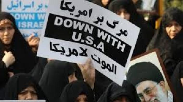 الموت لأمريكا يتصدر إيران