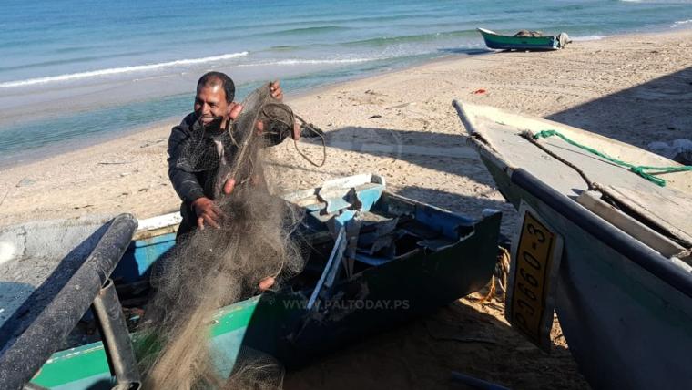 قصف ميناء الصيادين ‫(41419272)‬ ‫‬